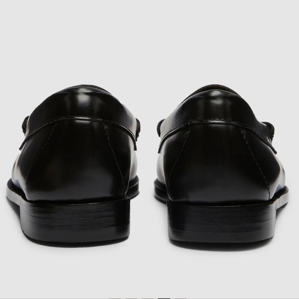 G.H. Bass & Co. Bass Weejuns Black & White Fringe Loafers Size 5 NWT - Picture 11 of 12